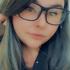 Meet your Posher, Carlie